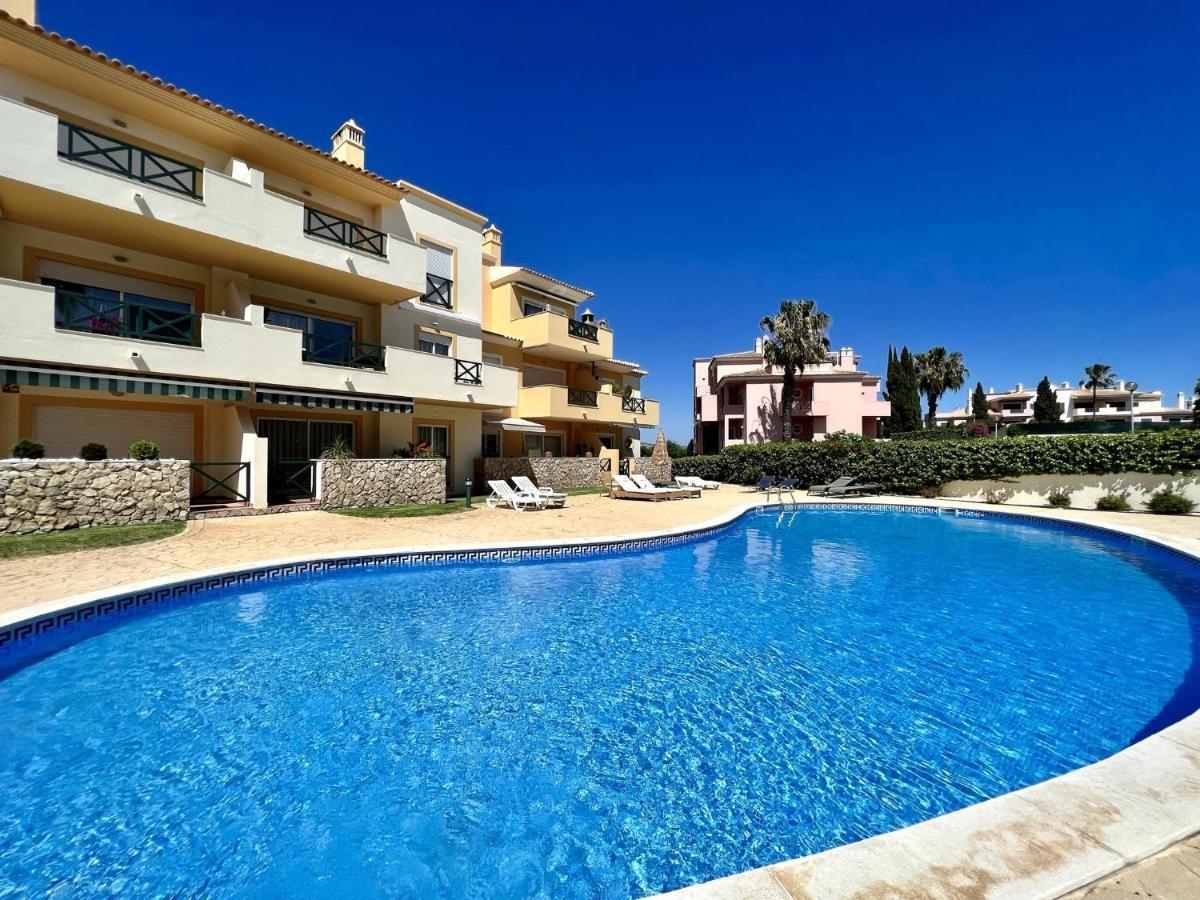 Albufeira Valley 2 With Pool By Homing Extérieur photo
